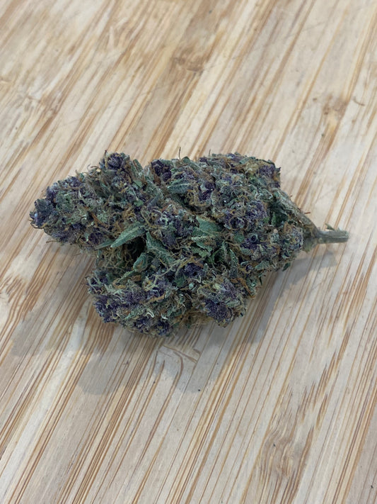 Fleurs de CBD, arômes naturels et relaxants,légales, bio, pas cher, cbd pour dormir, contre le stress, sucré, boisé, floral, californie, indoor, zushi 