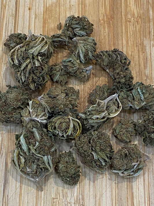 Fleurs de CBD, arômes naturels et relaxants,légales, bio, pas cher, cbd pour dormir, contre le stress, sucré, boisé, floral, outdoor, France, Béarn