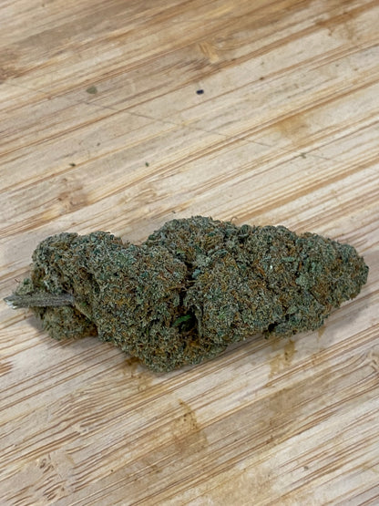 Fleurs de CBD, arômes naturels et relaxants,légales, bio, pas cher, cbd pour dormir, contre le stress, sucré, boisé, floral, suisse, jungle, indoor