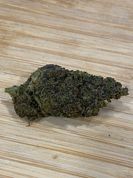 zeus, neo, puissant, effets, Fleurs de CBD, arômes naturels et relaxants,légales, bio, pas cher, cbd pour dormir, contre le stress, sucré, boisé, floral